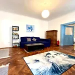 Central Pianissimo Apartment